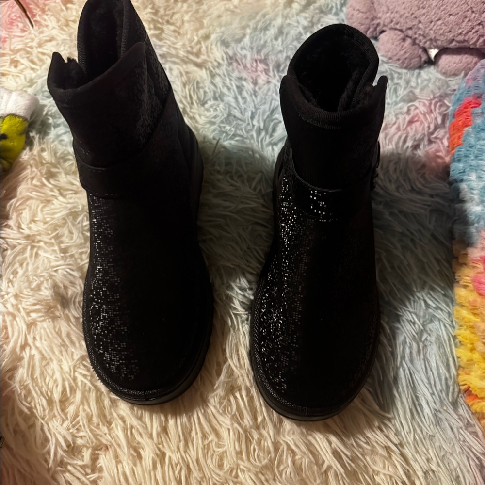 Black Women's Ankle Boots - Picture 7 of 7